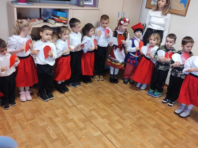 06ab46f7-af59-482c-ae57-a9fc7bac76bf