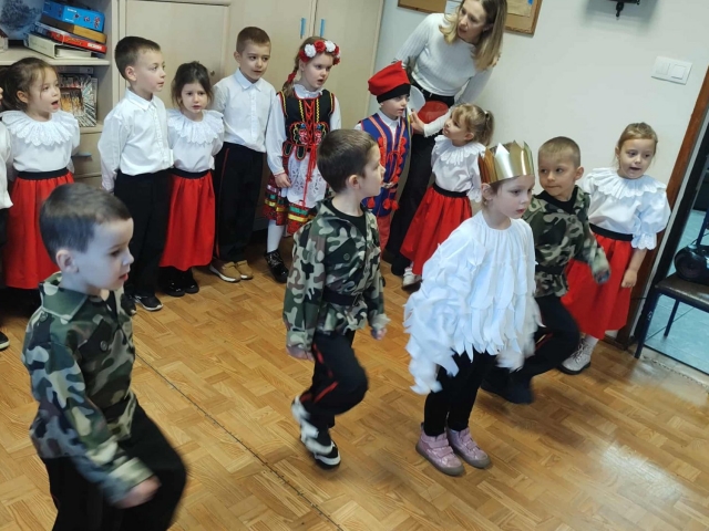 69f6136f-4816-4c8e-82a9-fdd28da2bd7b